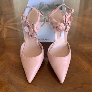 Manola Blahnik pink leather ankle strap heels